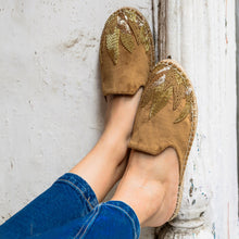 Load image into Gallery viewer, Agni Tan Espadrilles Flats