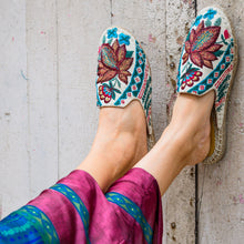 Load image into Gallery viewer, Kamal Espadrilles Off White Flats