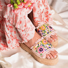 Load image into Gallery viewer, Blossom Beaded Open-toed Sandals Platform
