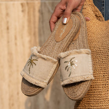 Load image into Gallery viewer, Copacabana Sandals Natural Flats