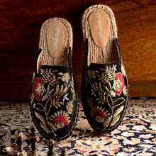 Load image into Gallery viewer, Rani Espadrilles Black Flats