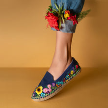 Load image into Gallery viewer, A woman has worn beautiful A woman has worn beautiful Diva Black Espadrilles ladies shoes kept upon a ground.