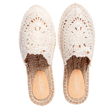 Load image into Gallery viewer, Camellias Crochet Espadrilles Flats