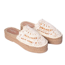 Load image into Gallery viewer, Camellias Crochet Espadrilles Platforms