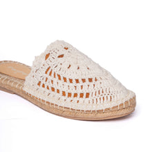 Load image into Gallery viewer, Camellias Crochet Espadrilles Flats