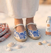 Load image into Gallery viewer, Coral haze mary janes blue