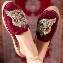 Load image into Gallery viewer, A feet of lady wearing a Ottoman Espadrilles Burgundy Haut -Bridal Looks Platform, shoes for Women
