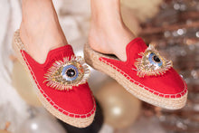 Load image into Gallery viewer, Feet of women wearing a Womania Glare Espadrilles Sand Haut Platform , shoes for Women