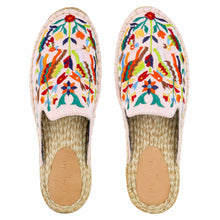 Load image into Gallery viewer, A pair of Diego Espadrilles Blush Haut Everyday Platform, juttis for women against a white background
