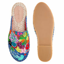 Load image into Gallery viewer, A pair of Fiji Espadrilles Haut Fabric Lined Platform, against a white background where one is shown from the sole side