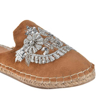Load image into Gallery viewer, A full view of pair of Ottoman Tan Espadrilles Flats