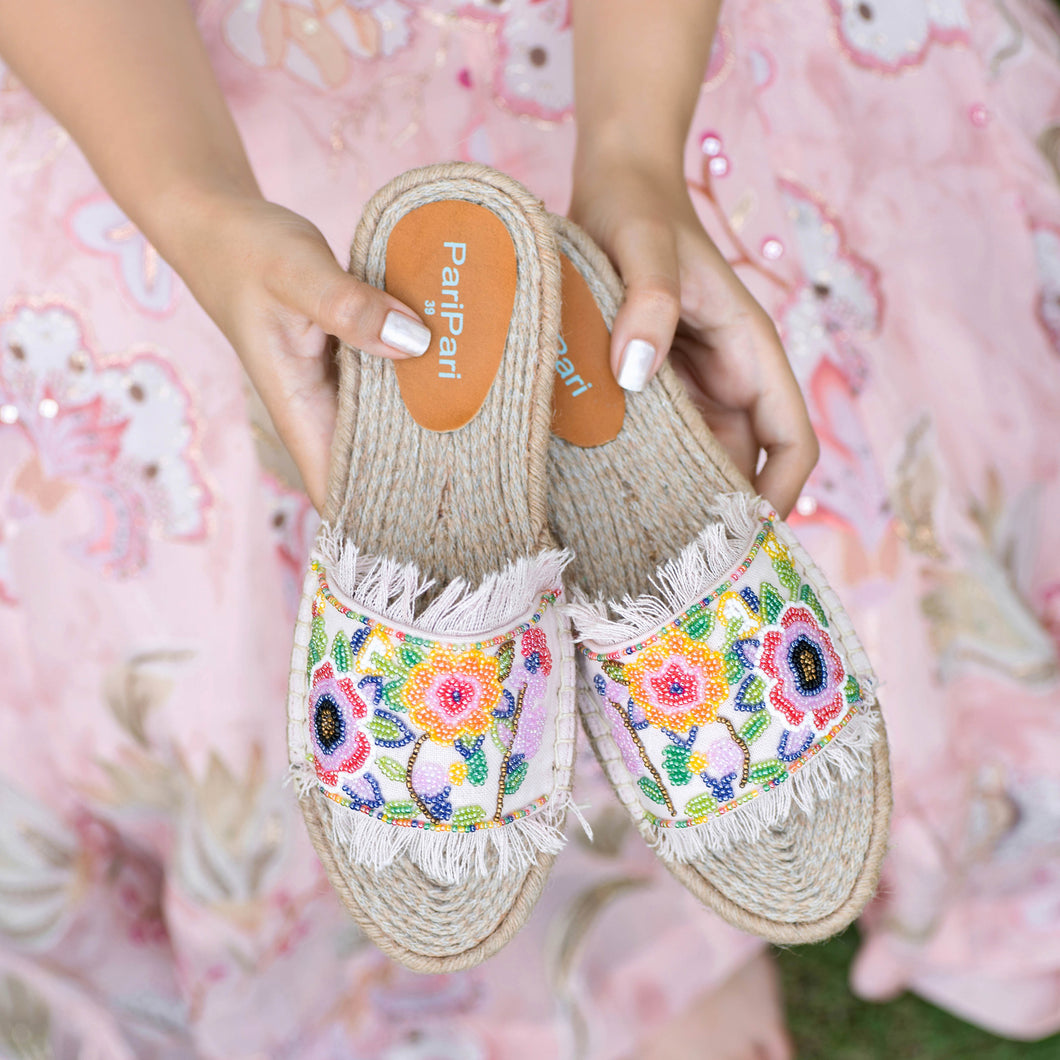 Blossom Beaded Open-toe Sandals Flats