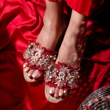Load image into Gallery viewer, New York Red Open Toed Flats
