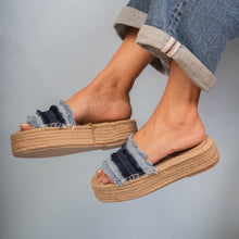 Load image into Gallery viewer, Saira Denim Sandals Platforms
