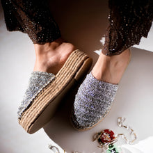 Load image into Gallery viewer, Silofer Espadrilles Silver Platforms
