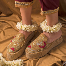 Load image into Gallery viewer, Rani Espadrilles Gold Platforms
