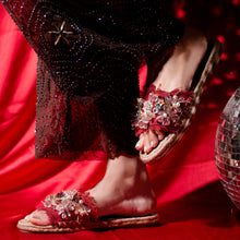 Load image into Gallery viewer, New York Red Open Toed Flats
