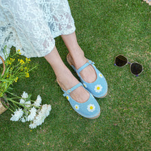 Load image into Gallery viewer, Daisy Mary Janes espadrilles
