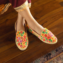 Load image into Gallery viewer, A woman is posing by wearing beautiful Bageecha Beige Espadrilles footwear for women.
