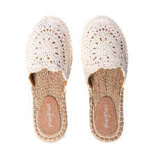 Load image into Gallery viewer, Camellias Crochet Espadrilles Platforms
