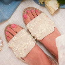 Load image into Gallery viewer, Capri Sandals Linen Flats
