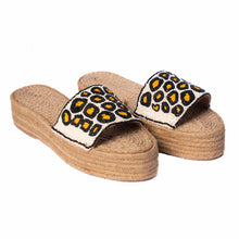 Load image into Gallery viewer, Cheetah Beaded Sandals Platforms
