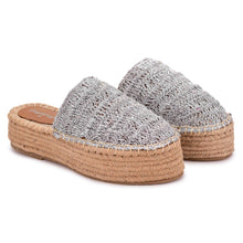 Load image into Gallery viewer, Silofer Espadrilles Silver Platforms
