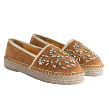 Load image into Gallery viewer, A cute shoe for women picture, Diva Gold Espadrilles.

