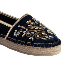 Load image into Gallery viewer, A zoomed picture of Diva Black Espadrilles footwear for women.
