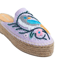 Load image into Gallery viewer, A zoomed one ladies shoes picture of lavender platforms.

