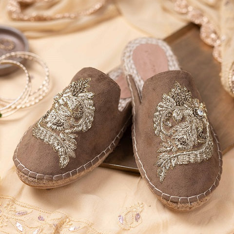 Image of the Ottoman Espadrilles Golden Party Footwear, Shoes for women against a gold background