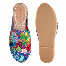Load image into Gallery viewer, A pair of Fiji Espadrille Dhinchak Flat, shoes for women, against a white background where one is shown from the sole side

