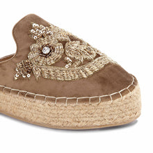 Load image into Gallery viewer, A single picture of Ottoman Espadrilles Gold Haut Trendy Platform, Ladies shoes
